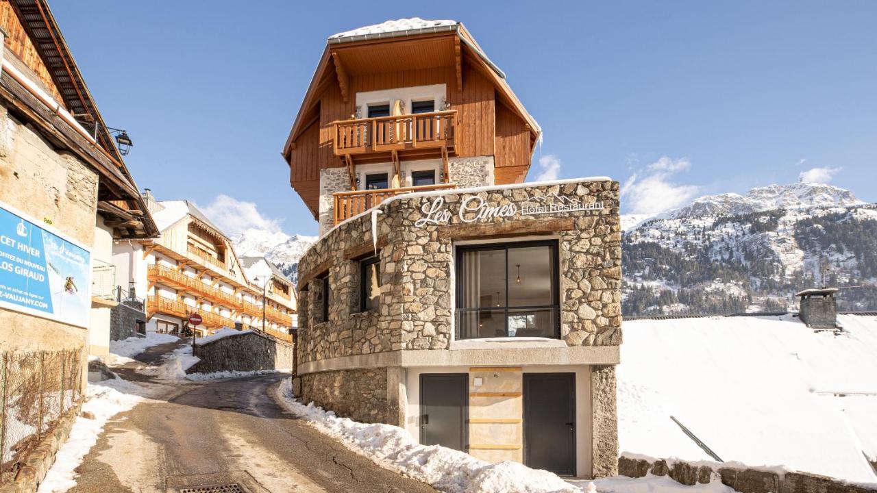 Madame Vacances Hotel Les Cimes Vaujany Bagian luar foto
