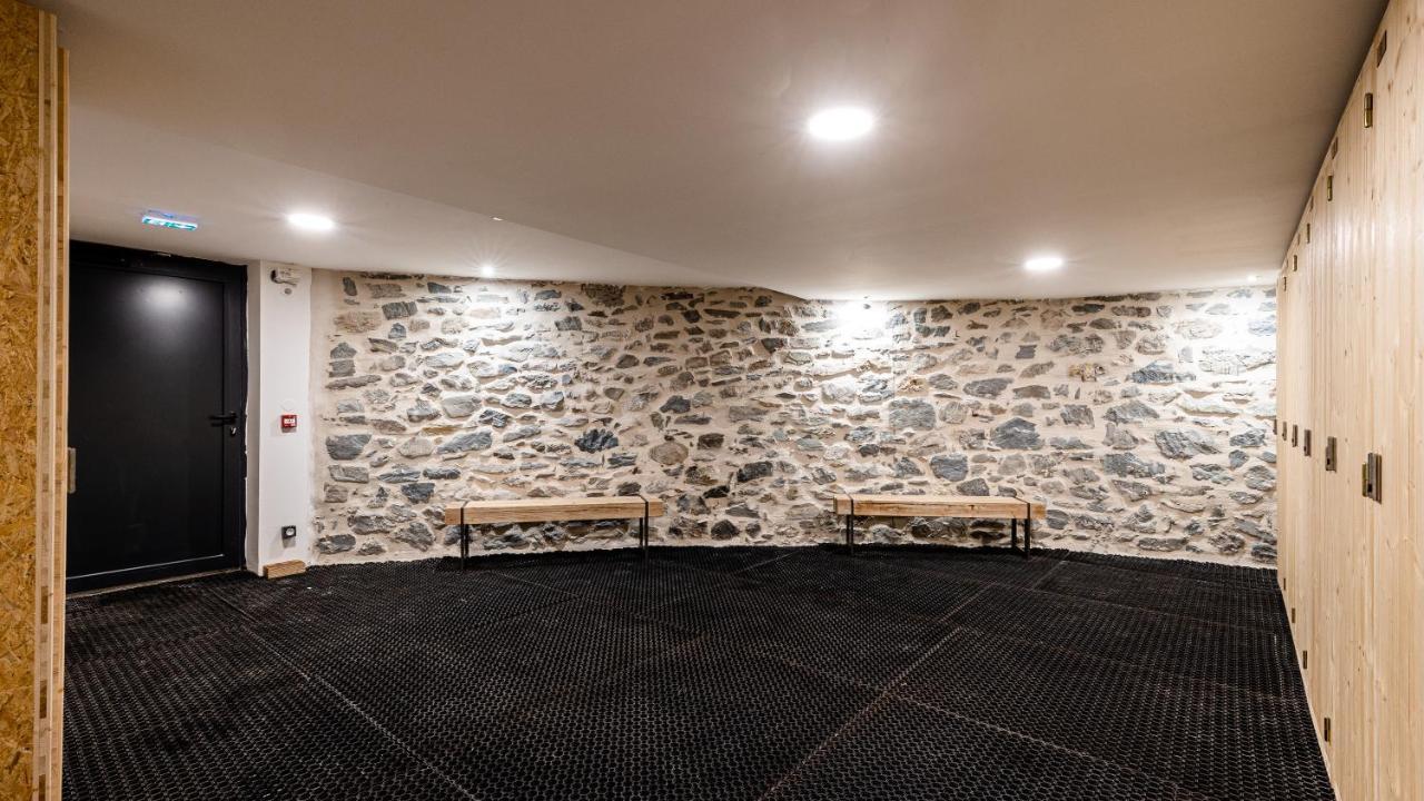 Madame Vacances Hotel Les Cimes Vaujany Bagian luar foto